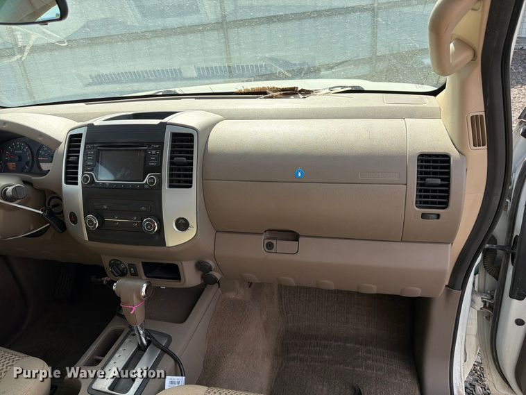 image for item YA3799 2015 Nissan Frontier Ext. Cab pickup truck