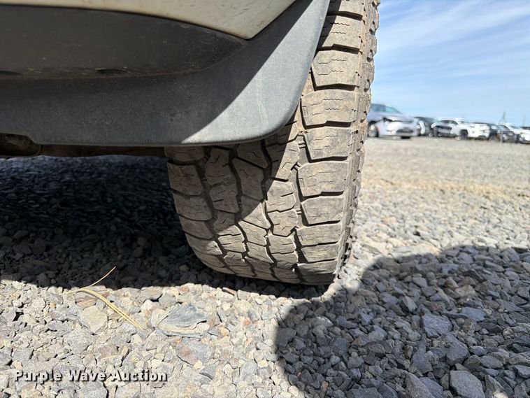 image for item YA3799 2015 Nissan Frontier Ext. Cab pickup truck