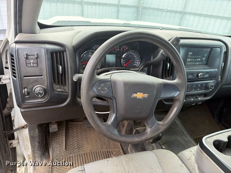 image for item YA3886 2019 Chevrolet Silverado Ld Ext. Cab pickup truck