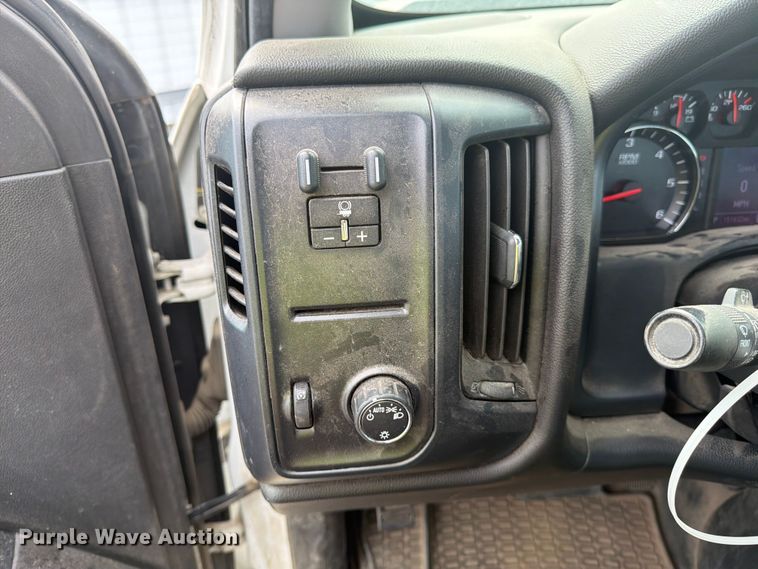 image for item YA3886 2019 Chevrolet Silverado Ld Ext. Cab pickup truck