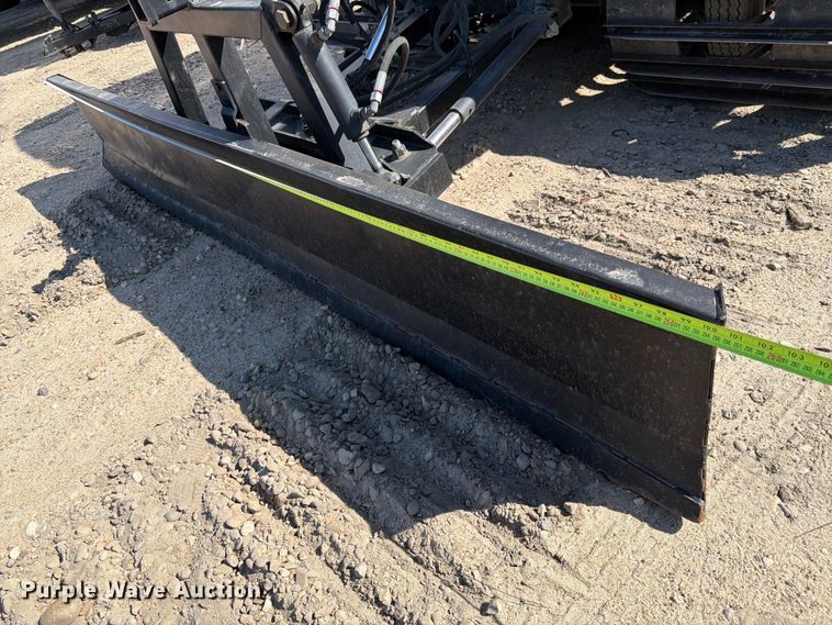 image for item YA3931 2008 Pistonbully track carrier