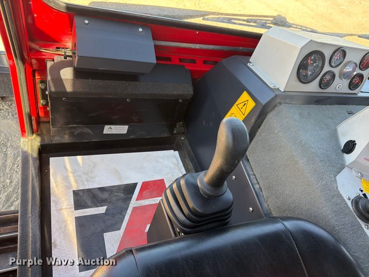 image for item YA3931 2008 Pistonbully track carrier