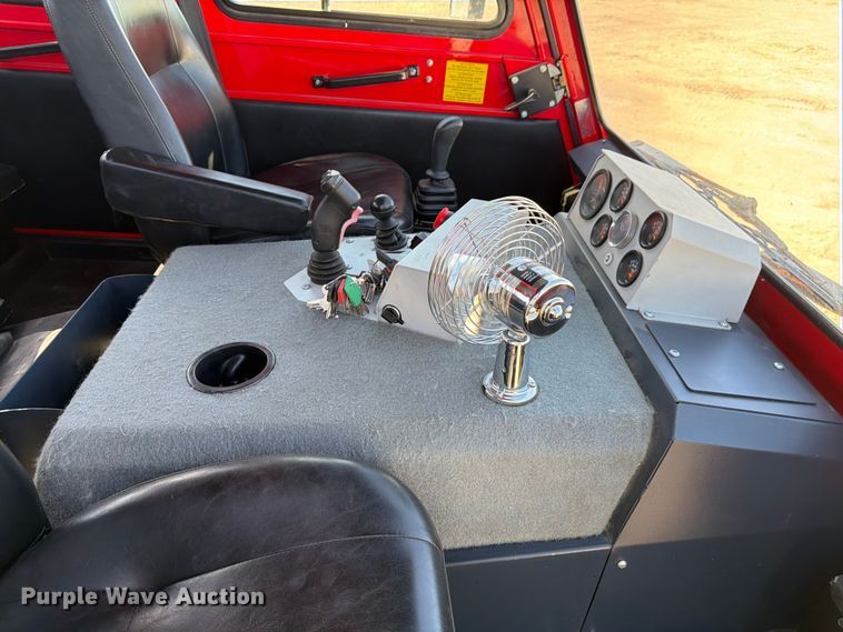 image for item YA3931 2008 Pistonbully track carrier