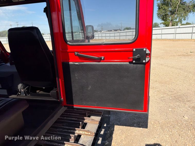 image for item YA3931 2008 Pistonbully track carrier