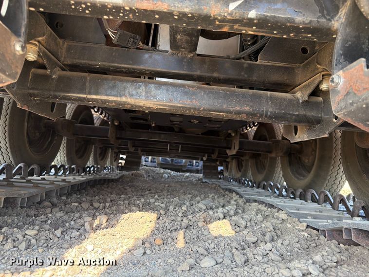 image for item YA3931 2008 Pistonbully track carrier