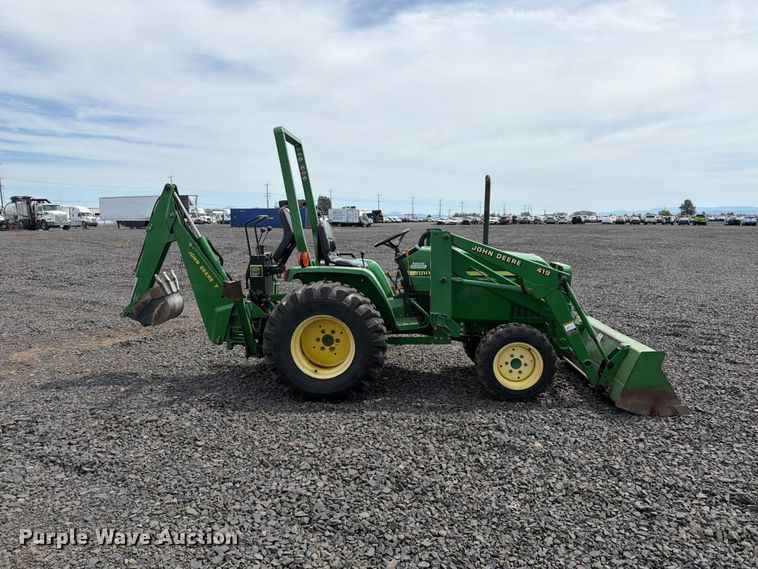 image for item YA3975 2003 John Deere 790 MFWD tractor