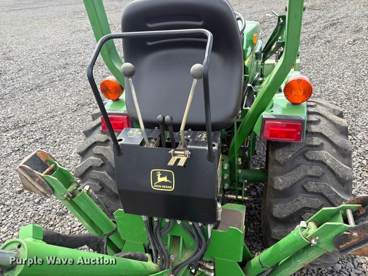 image for item YA3975 2003 John Deere 790 MFWD tractor