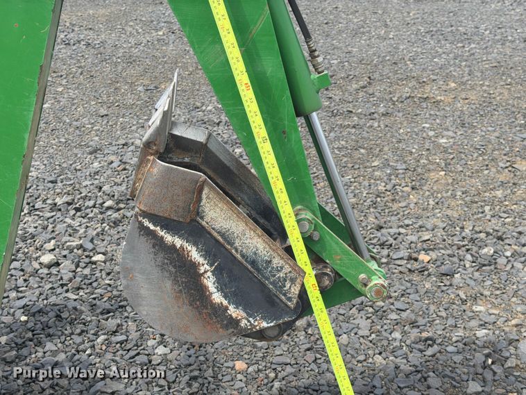 image for item YA3975 2003 John Deere 790 MFWD tractor