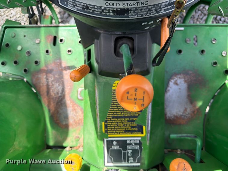 image for item YA3975 2003 John Deere 790 MFWD tractor