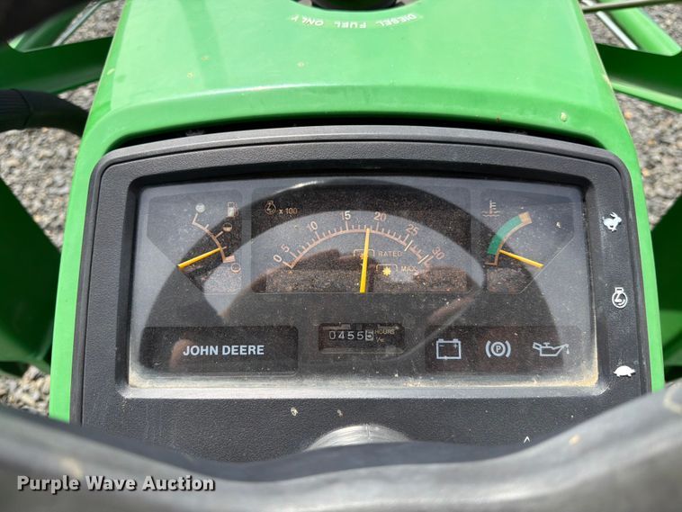 image for item YA3975 2003 John Deere 790 MFWD tractor