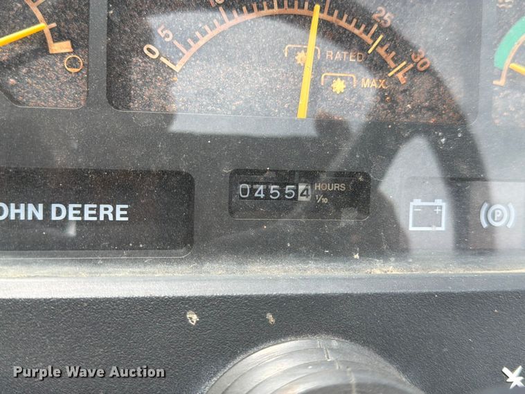 image for item YA3975 2003 John Deere 790 MFWD tractor