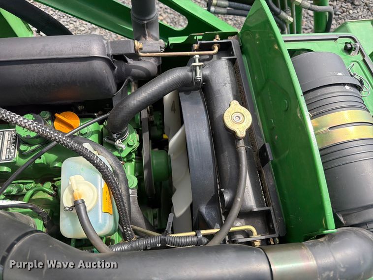 image for item YA3975 2003 John Deere 790 MFWD tractor