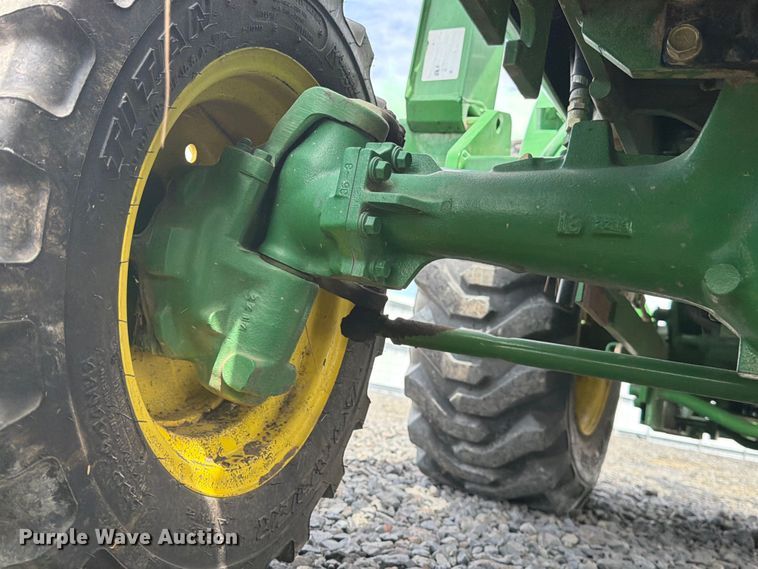 image for item YA3975 2003 John Deere 790 MFWD tractor