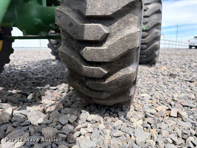 image for item YA3975 2003 John Deere 790 MFWD tractor