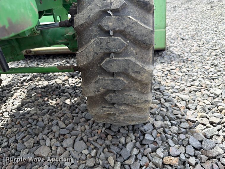 image for item YA3975 2003 John Deere 790 MFWD tractor