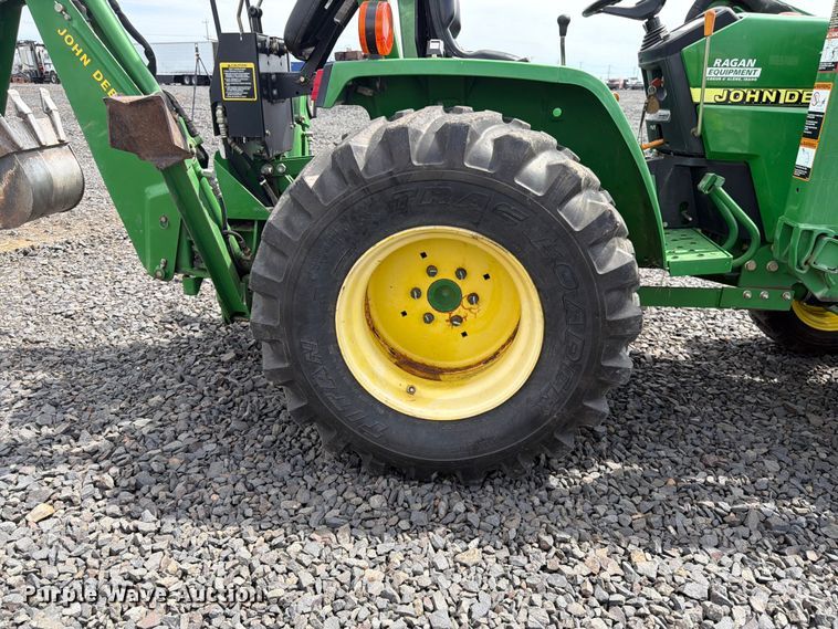 image for item YA3975 2003 John Deere 790 MFWD tractor