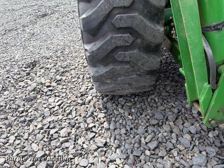 image for item YA3975 2003 John Deere 790 MFWD tractor