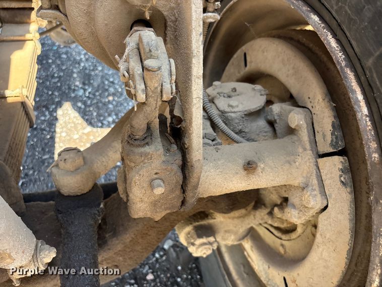 image for item DJ7934 1995 Ford L8000 water truck