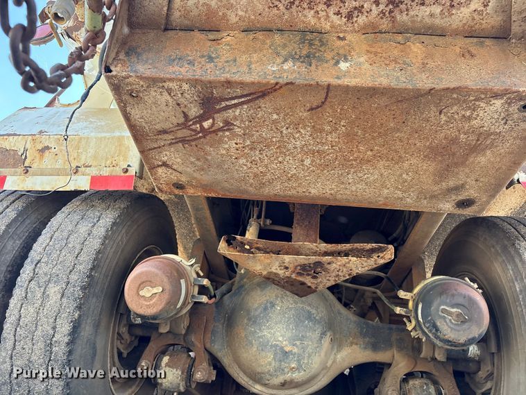 image for item DJ7934 1995 Ford L8000 water truck