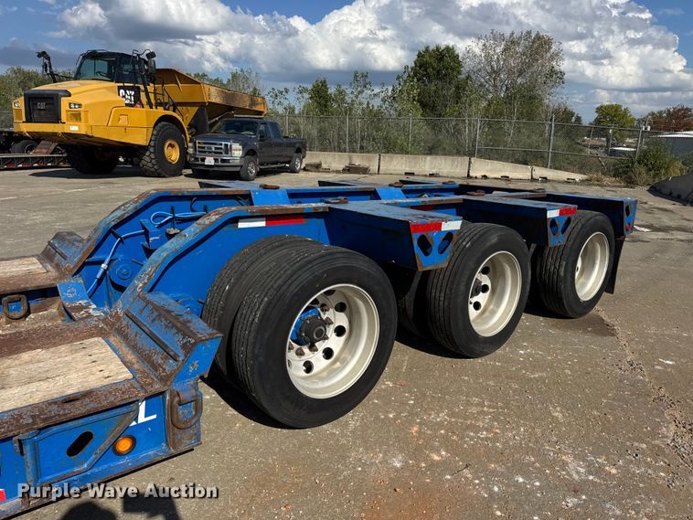 image for item DO2379 2018 XL Specialized Trailers  XL120HDG lowboy equipment trailer