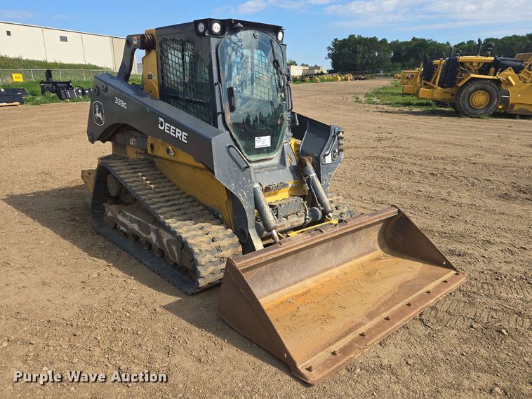 image for item DP8986 2021 John Deere 333G tracked skid steer loader