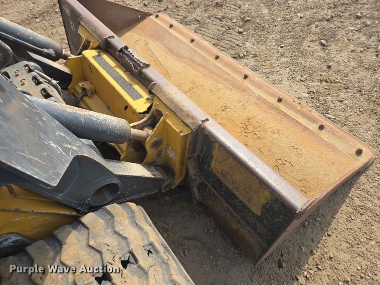 image for item DP8986 2021 John Deere 333G tracked skid steer loader