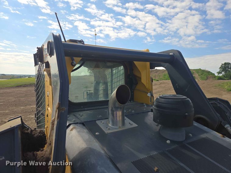 image for item DP8986 2021 John Deere 333G tracked skid steer loader