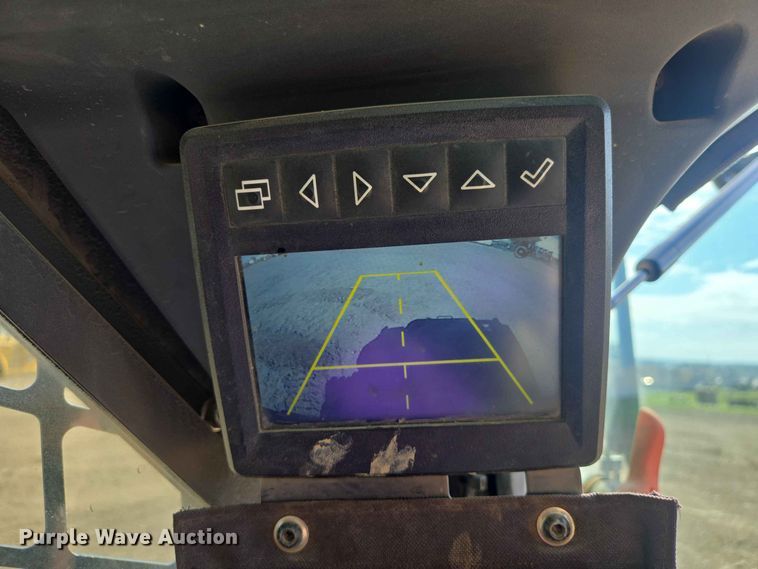 image for item DP8986 2021 John Deere 333G tracked skid steer loader