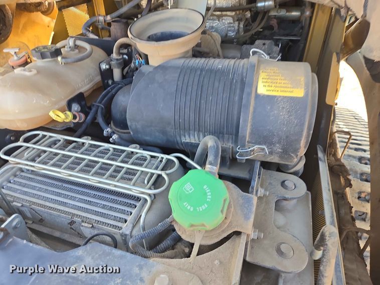 image for item DP8986 2021 John Deere 333G tracked skid steer loader