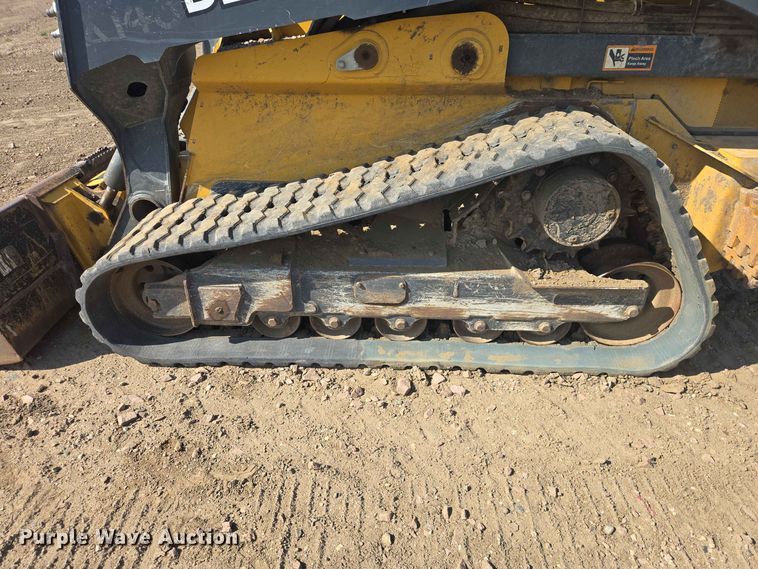 image for item DP8986 2021 John Deere 333G tracked skid steer loader