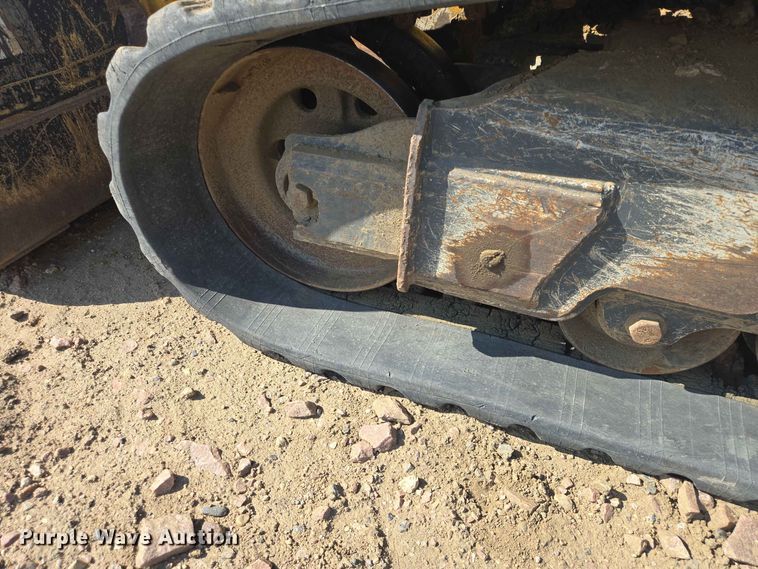 image for item DP8986 2021 John Deere 333G tracked skid steer loader