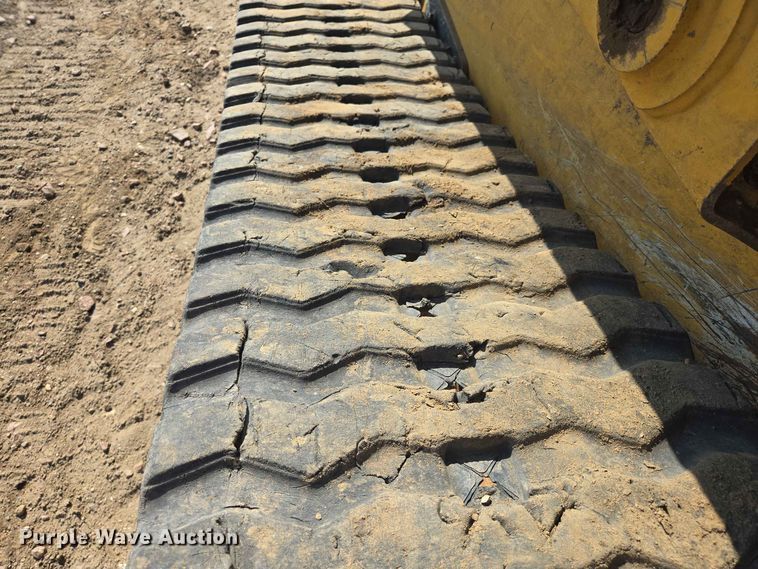 image for item DP8986 2021 John Deere 333G tracked skid steer loader