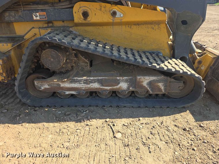 image for item DP8986 2021 John Deere 333G tracked skid steer loader