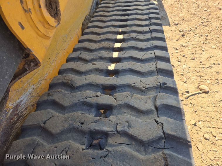 image for item DP8986 2021 John Deere 333G tracked skid steer loader