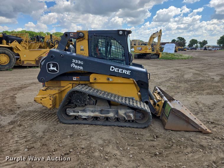 image for item DP8987 2022 John Deere 333G tracked skid steer loader