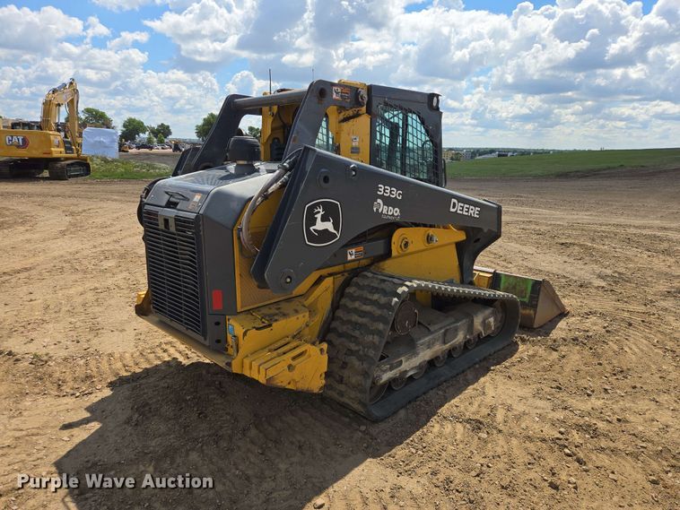 image for item DP8987 2022 John Deere 333G tracked skid steer loader