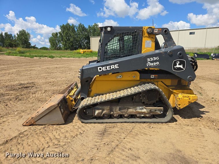 image for item DP8987 2022 John Deere 333G tracked skid steer loader