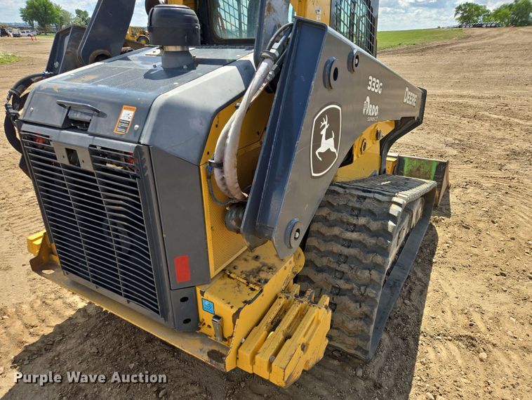 image for item DP8987 2022 John Deere 333G tracked skid steer loader