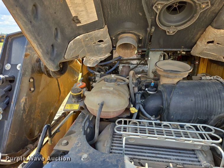 image for item DP8987 2022 John Deere 333G tracked skid steer loader