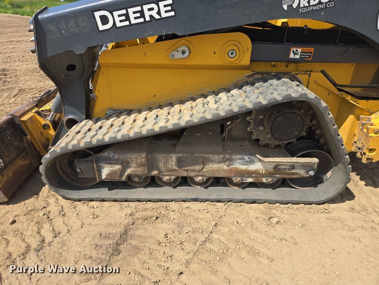image for item DP8987 2022 John Deere 333G tracked skid steer loader