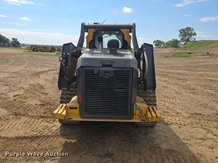 image for item DP8988 2022 John Deere 333G tracked skid steer loader