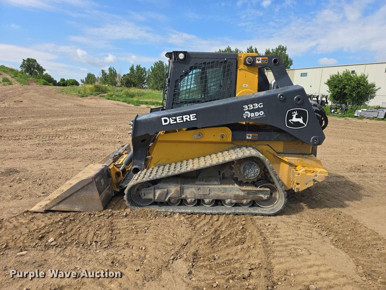 image for item DP8988 2022 John Deere 333G tracked skid steer loader