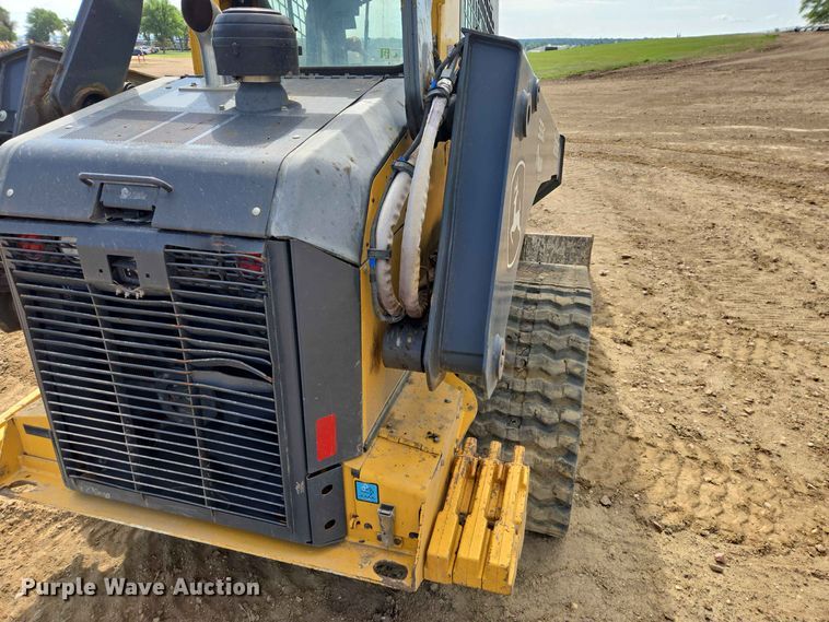 image for item DP8988 2022 John Deere 333G tracked skid steer loader
