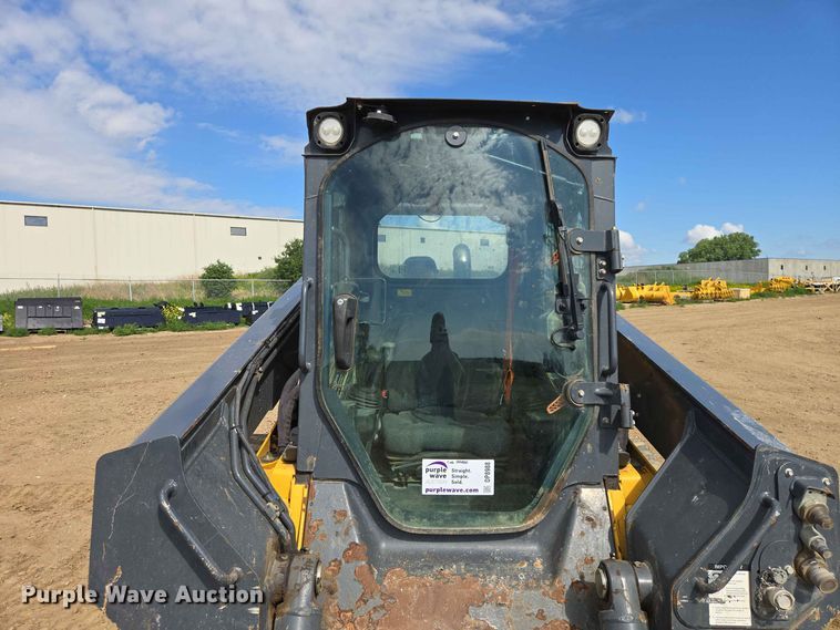 image for item DP8988 2022 John Deere 333G tracked skid steer loader