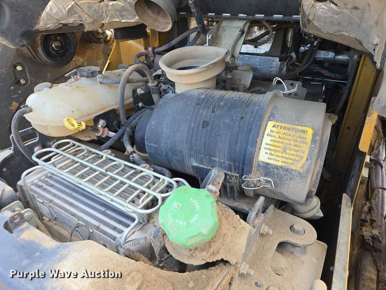 image for item DP8988 2022 John Deere 333G tracked skid steer loader