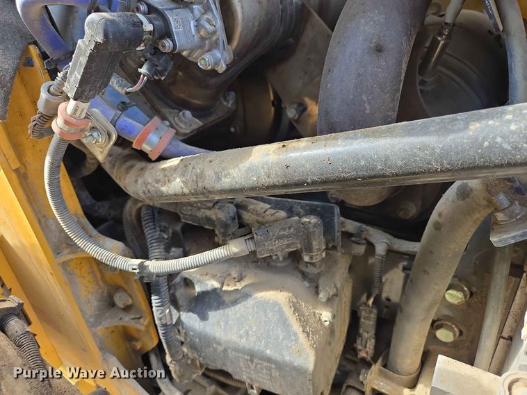 image for item DP8988 2022 John Deere 333G tracked skid steer loader