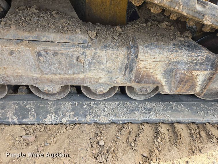 image for item DP8988 2022 John Deere 333G tracked skid steer loader