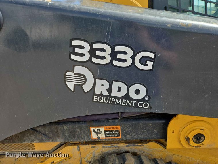image for item DP8988 2022 John Deere 333G tracked skid steer loader