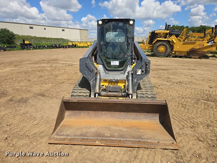 image for item DP8989 2022 John Deere 333G tracked skid steer loader