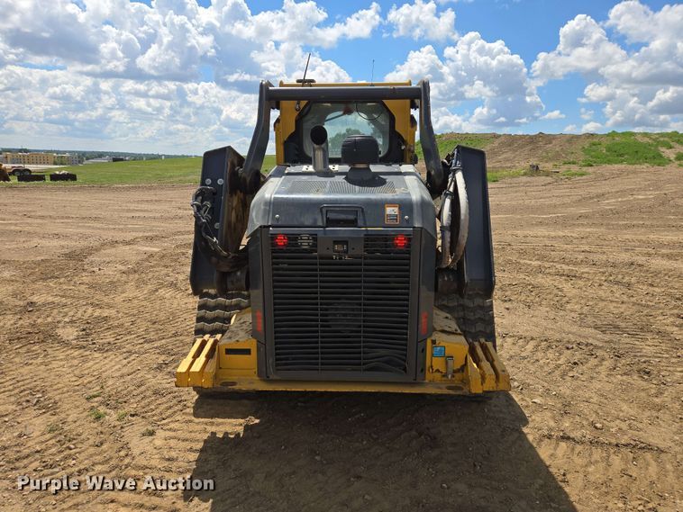 image for item DP8989 2022 John Deere 333G tracked skid steer loader